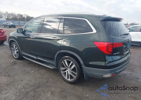 2016 Honda Pilot Touring z USA, uszkodzony, nr VIN 5FNYF6H91GB015643